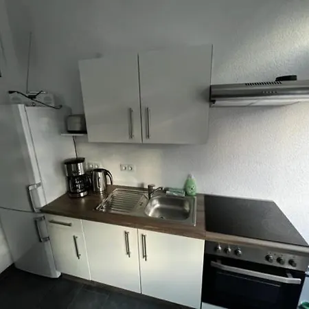Janine Apartment *